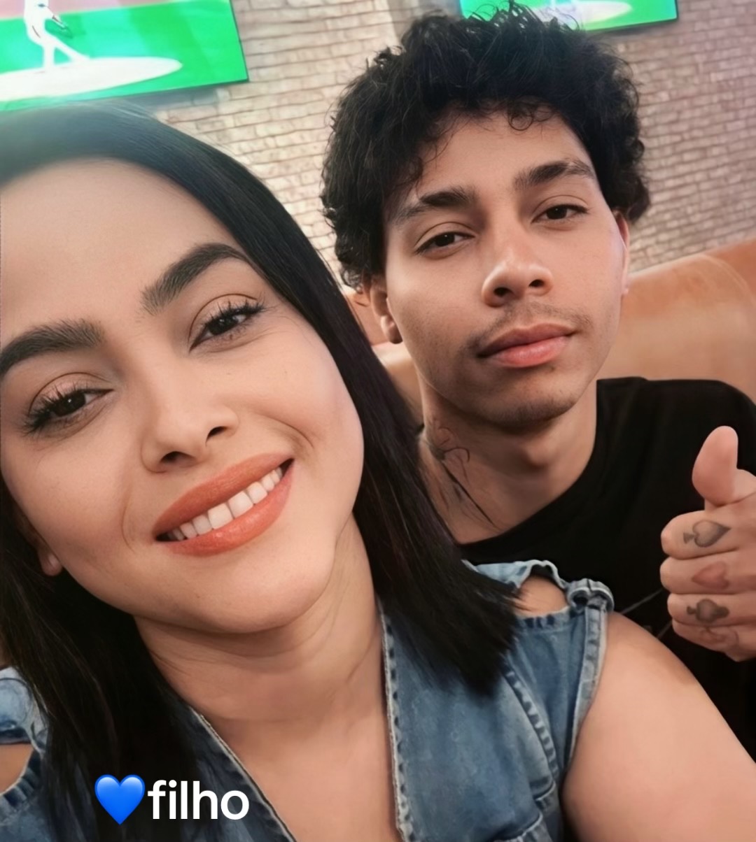 @Betinha🌹