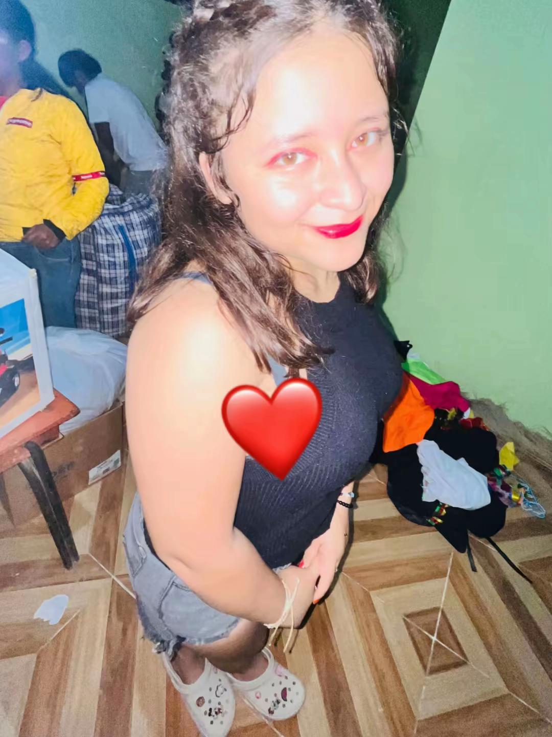 @Leslie08