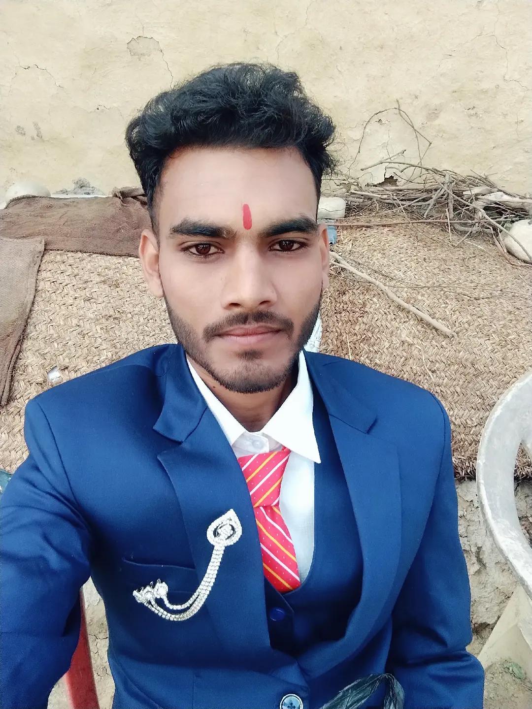 @मौर्यवन्सि🫀 बलम जि ☠️कुश्वाहा