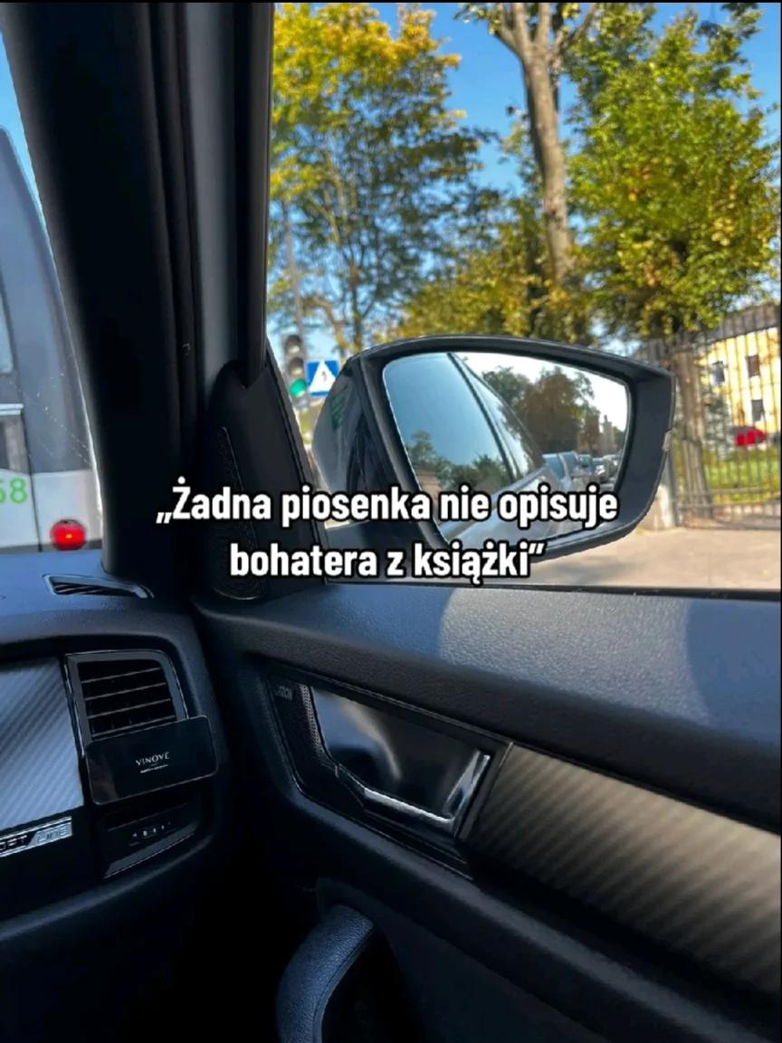 @❤️📖 Książkara📖❤️