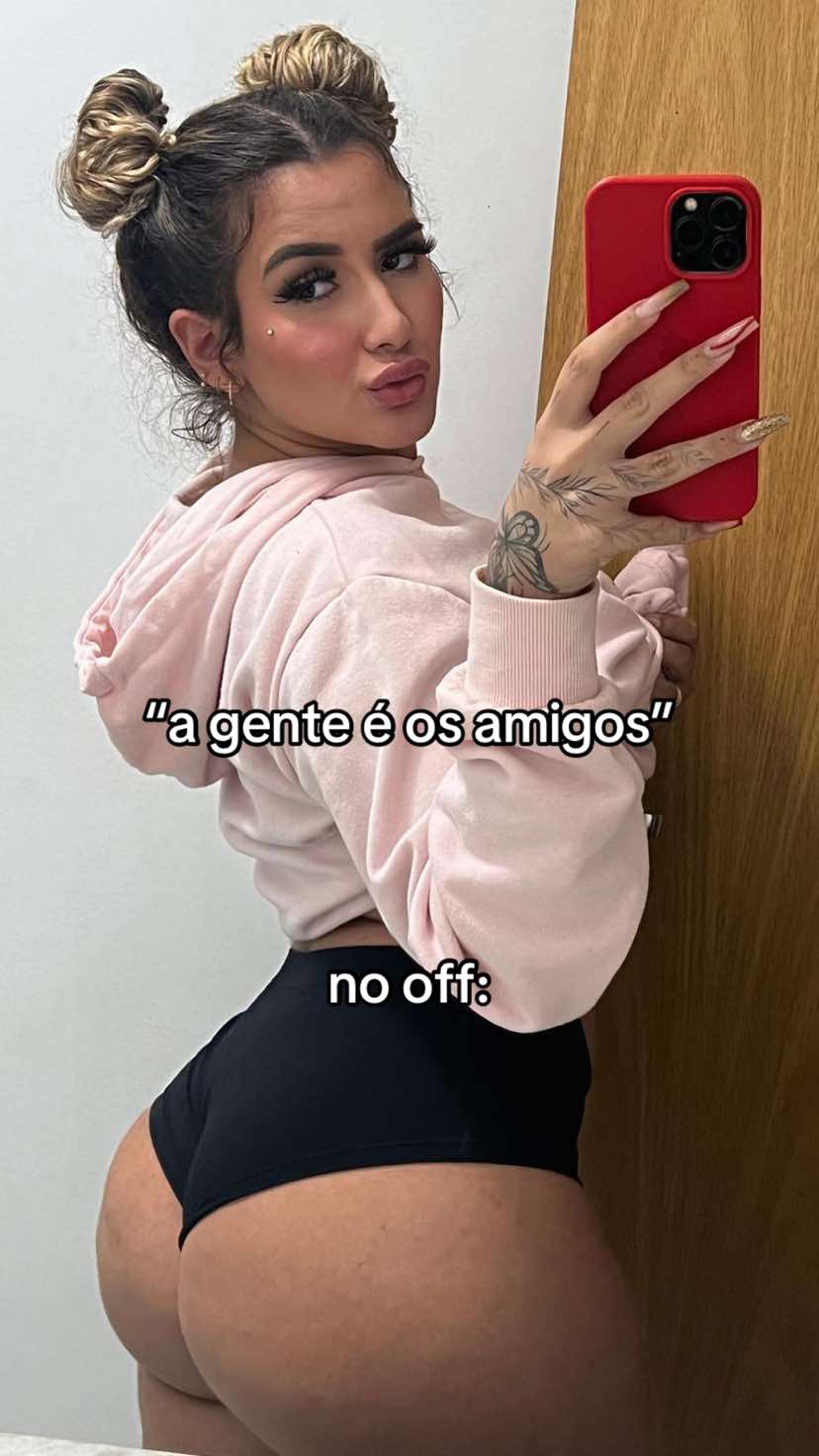 @Lara Emanuelle