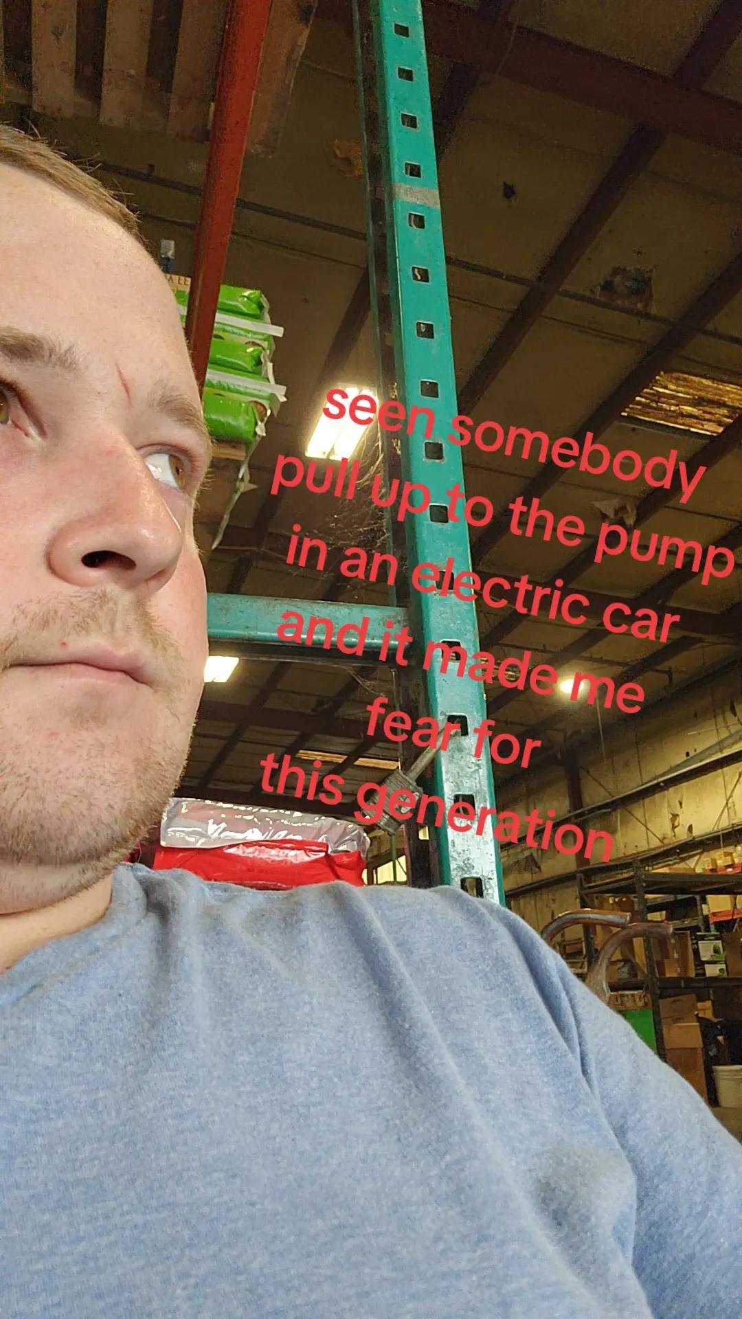 @Robertt