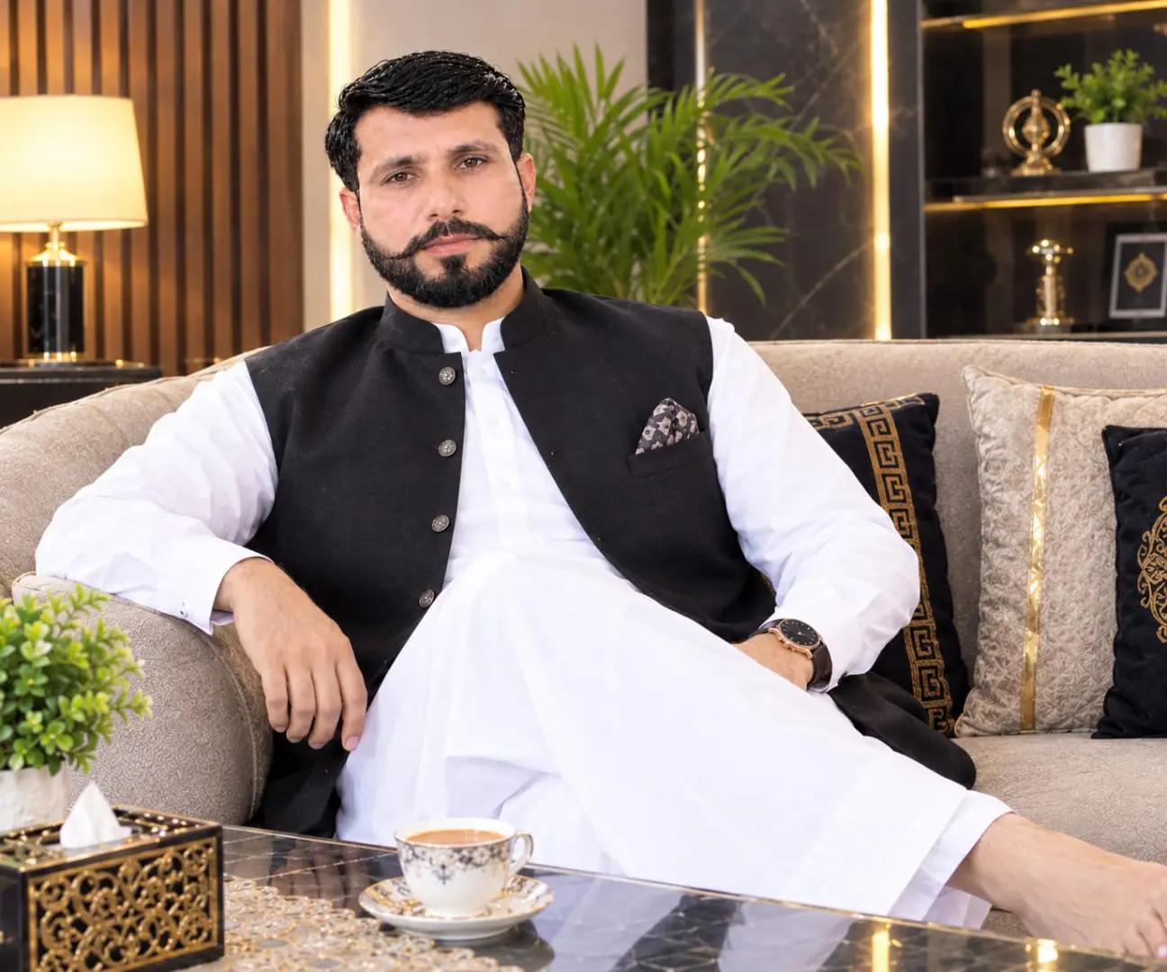 @دلشادحسین ڈھڈی