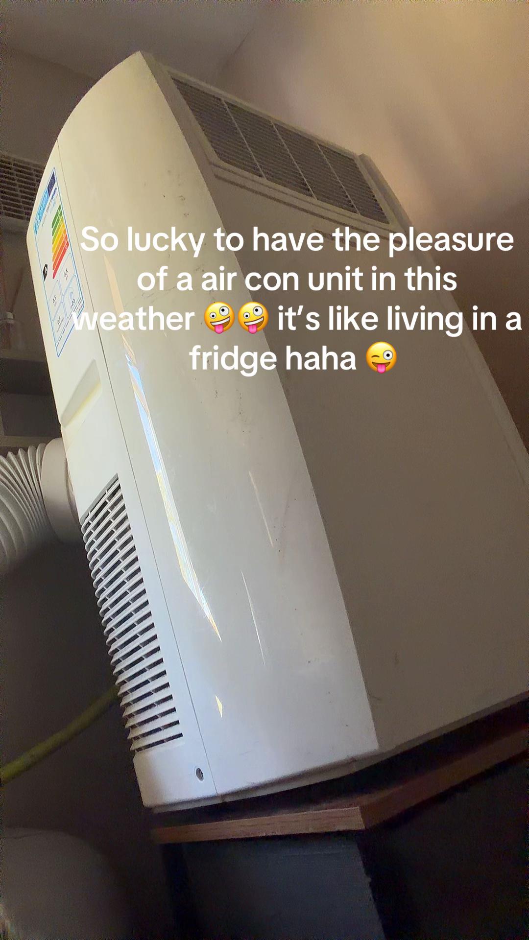 @Jessica Louise Kynas