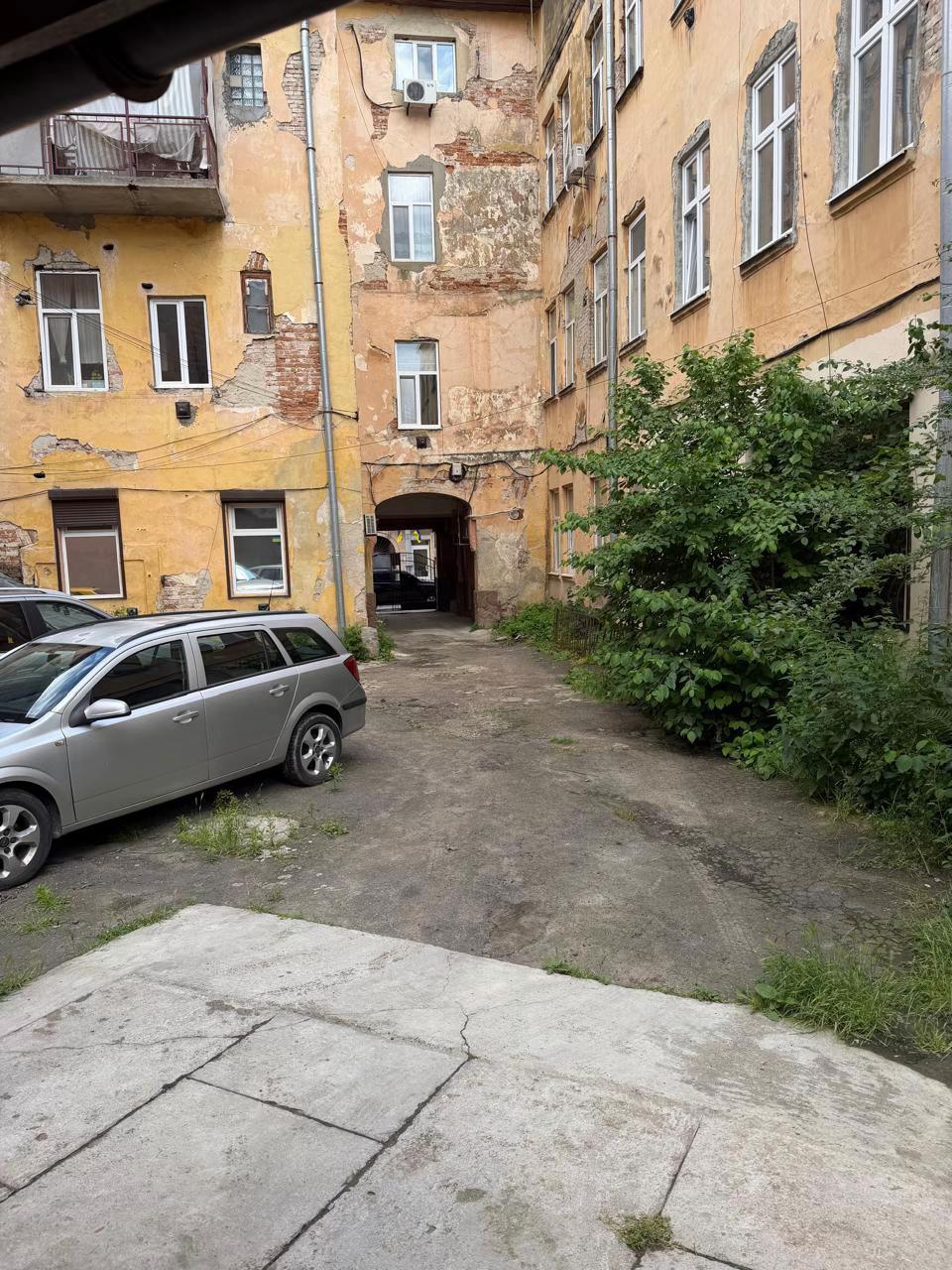 @Rieltor_chernivtsi_