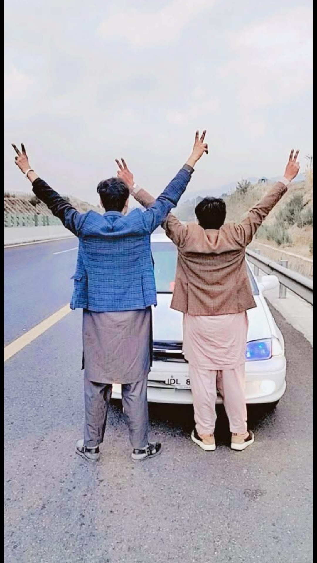 @꧁༺KHIZAR༻꧂