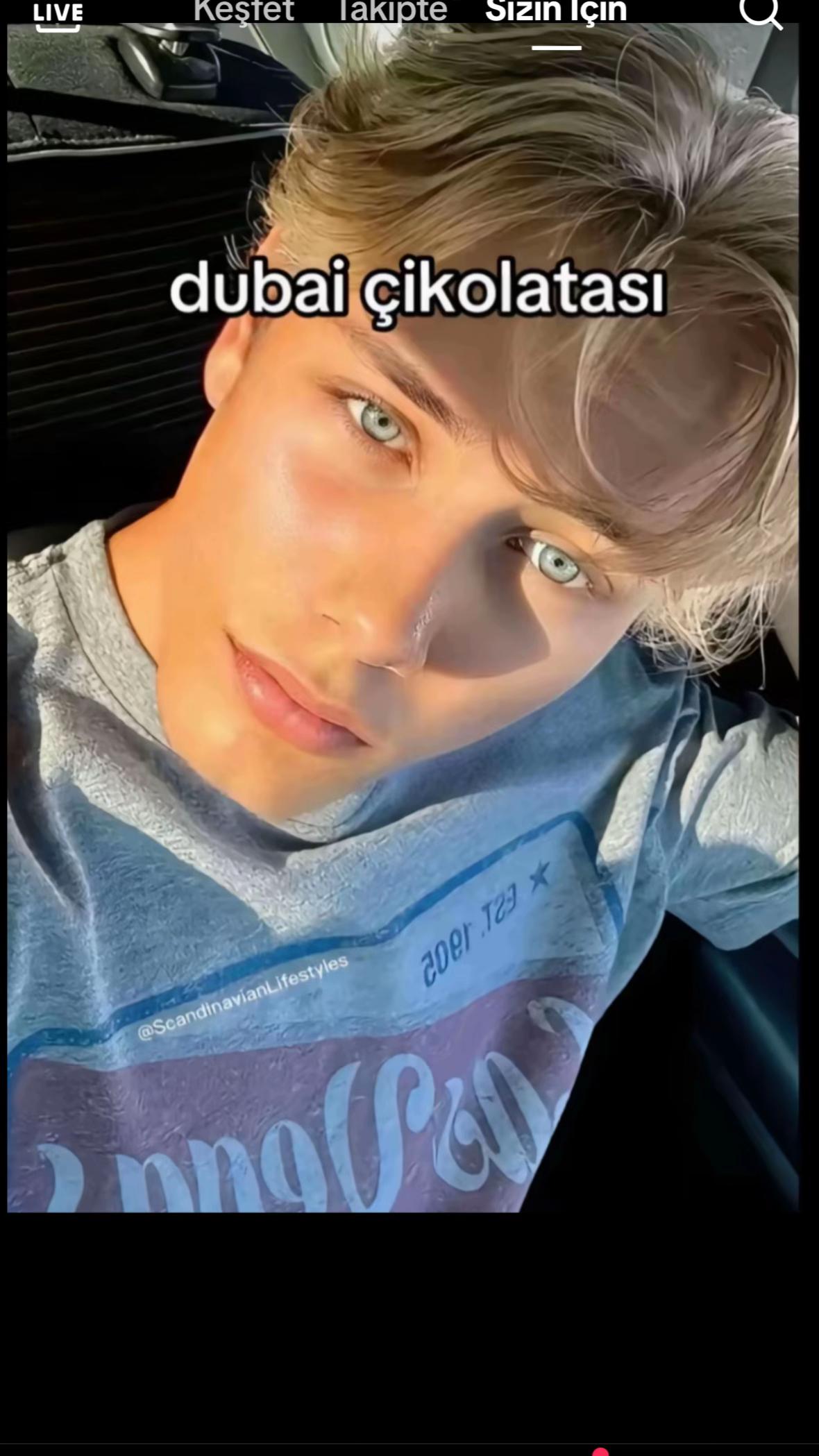 @%1