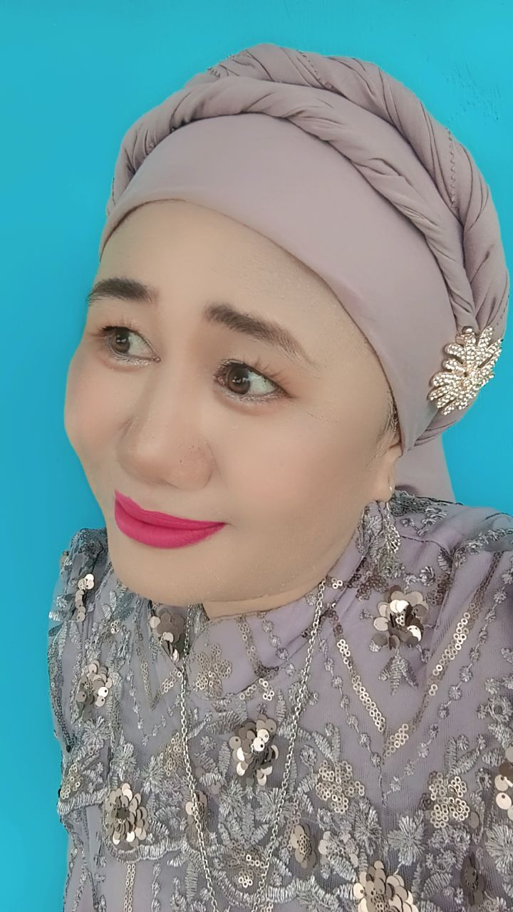 @Esna janda cantik  ✨🥰
