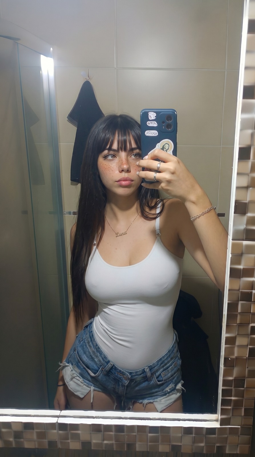@Nicoole