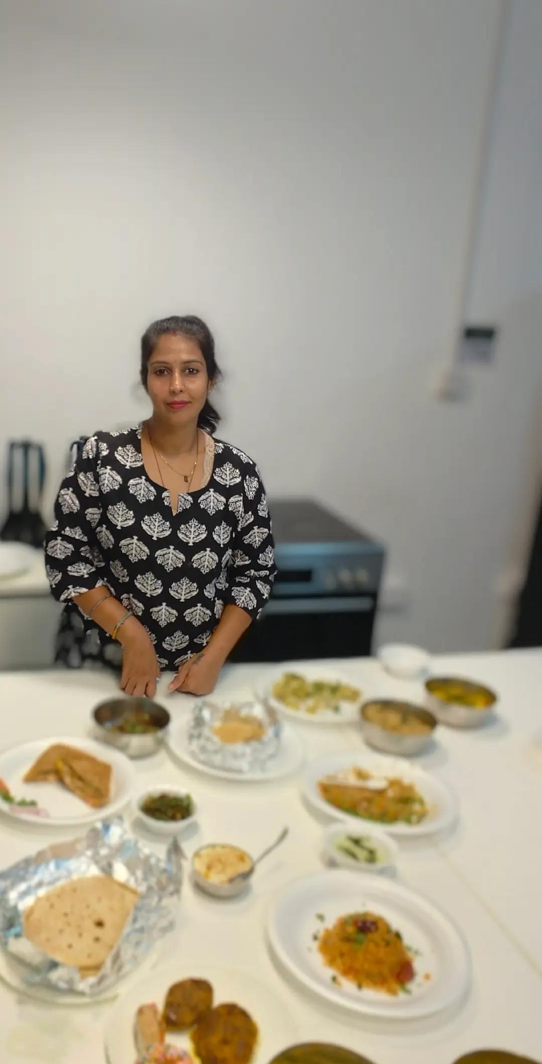 @Sunita Rakhi