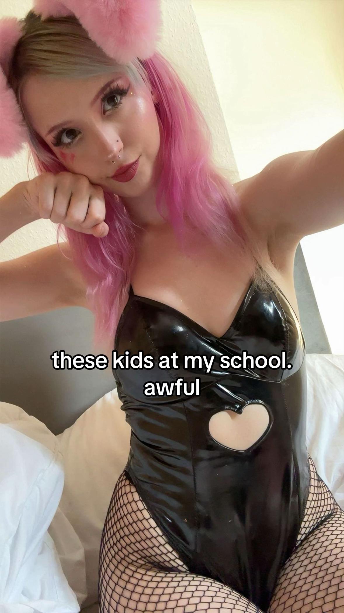 @ellrabbitt