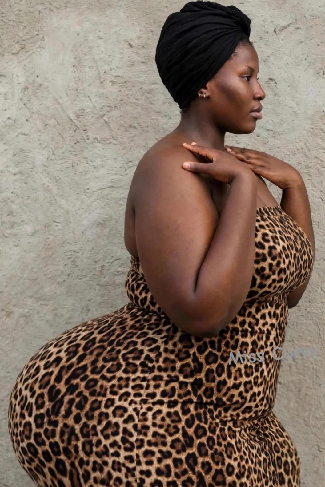 @Miss curvy 🥰