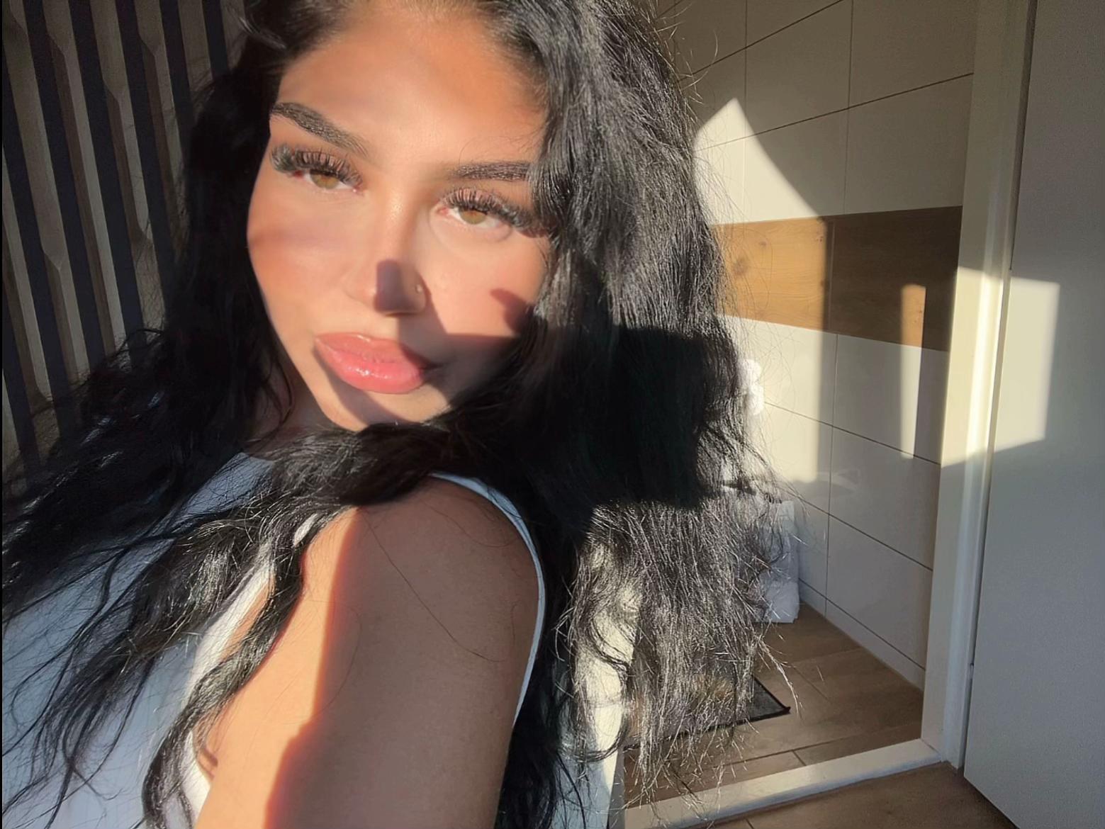 @𝑷𝒂𝒎𝒆𝒍𝒂 👸🏻