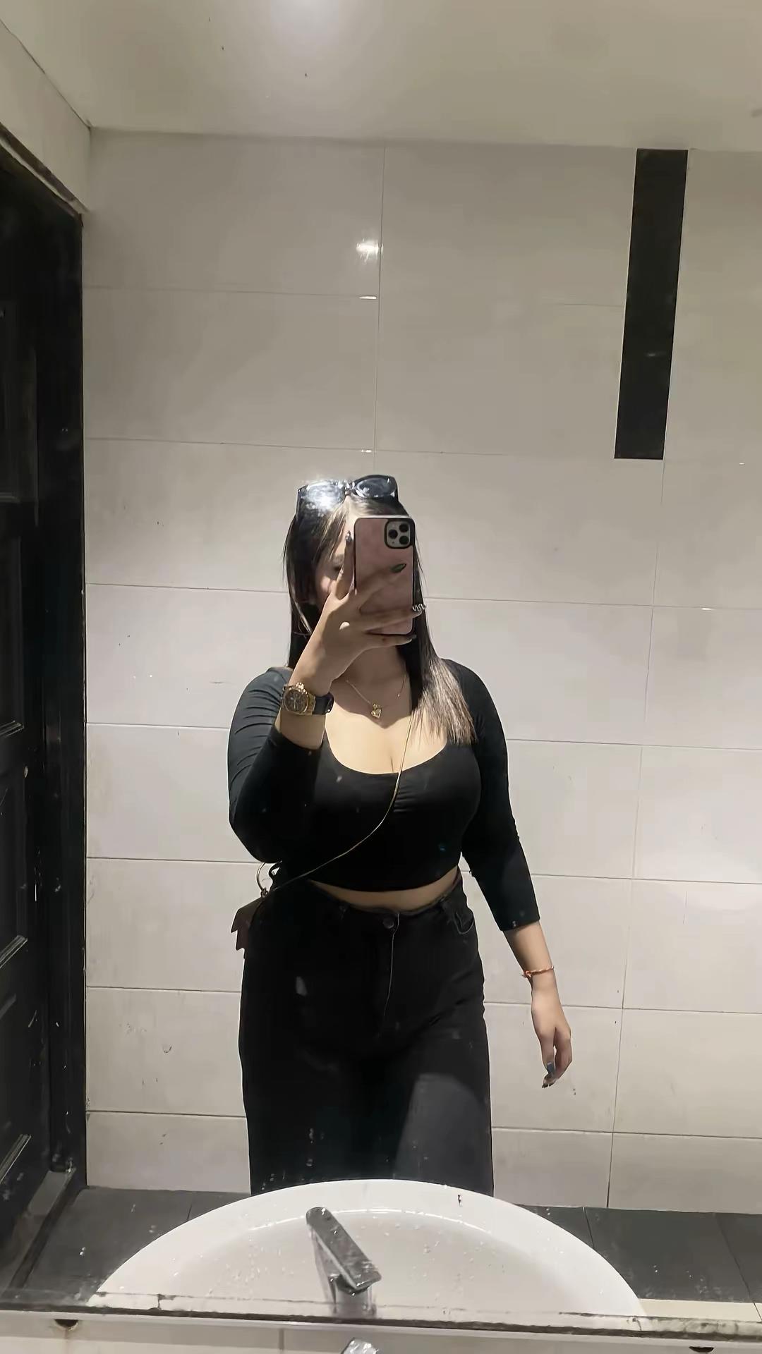 @D O R A 🧬