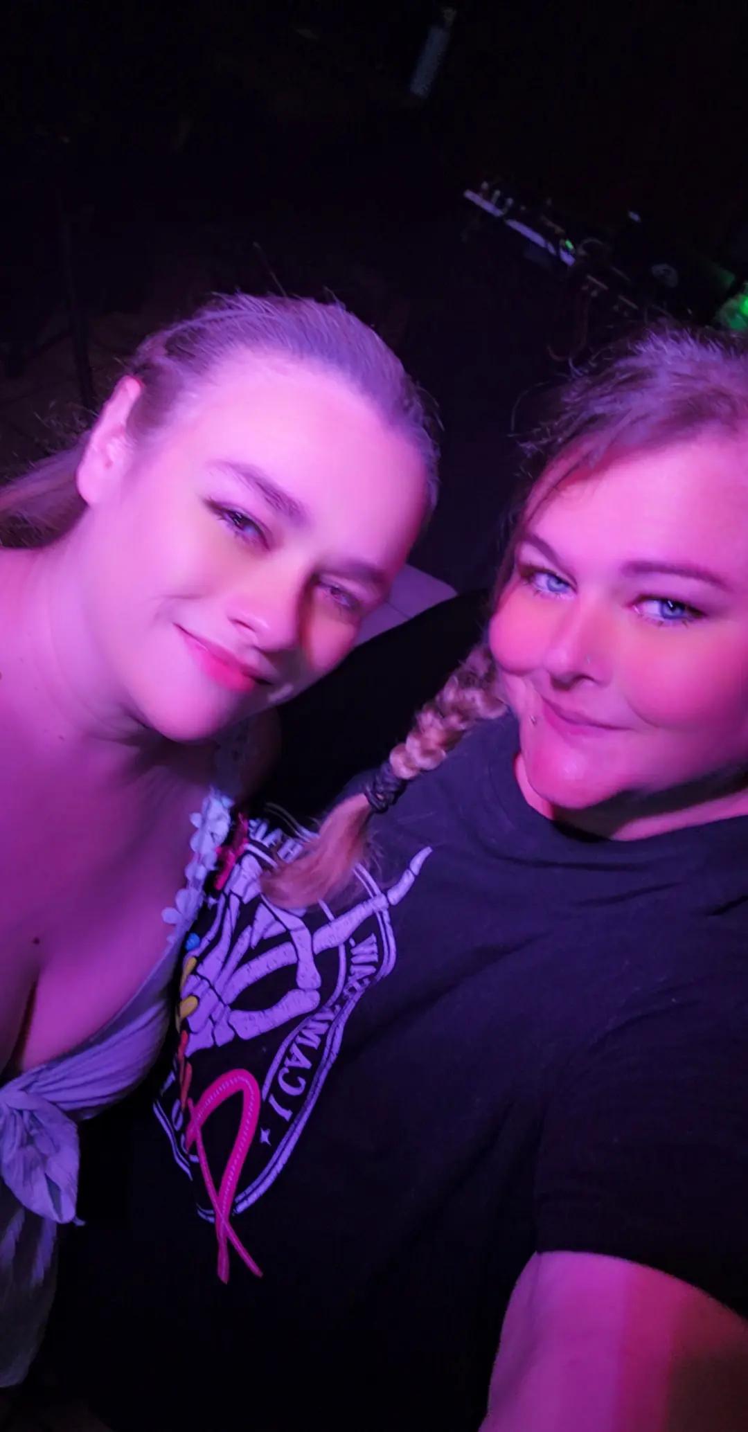 @Beautifulblueeyez