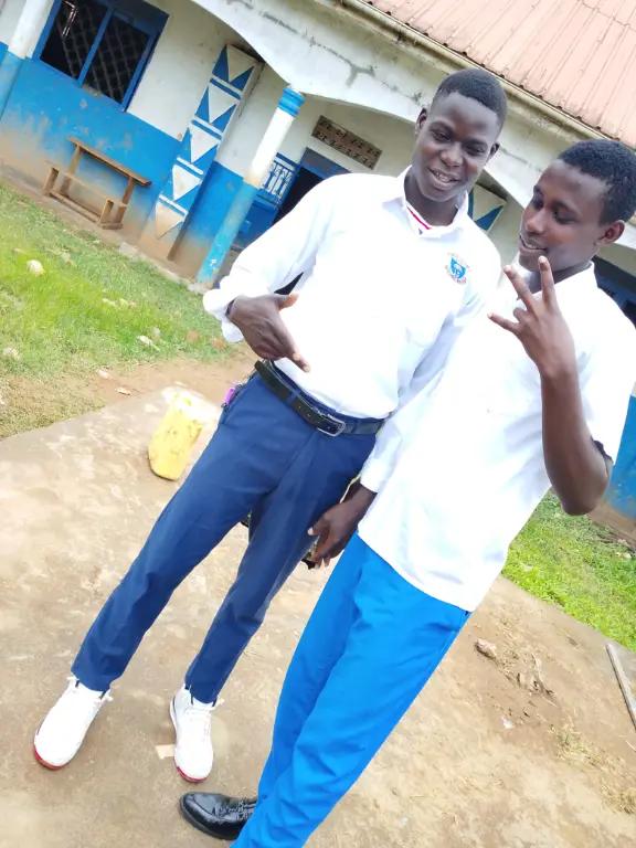 @Landmark High school 🎒 Maya