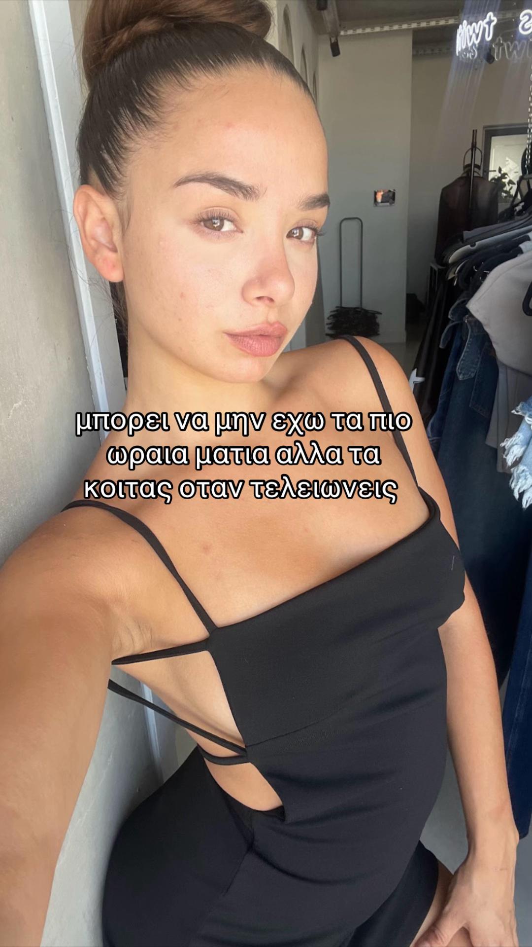 @_xristina_