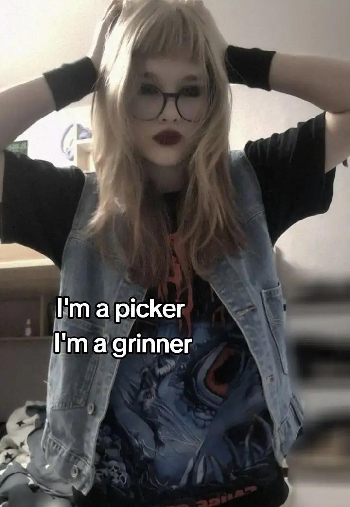 @Mari☣️