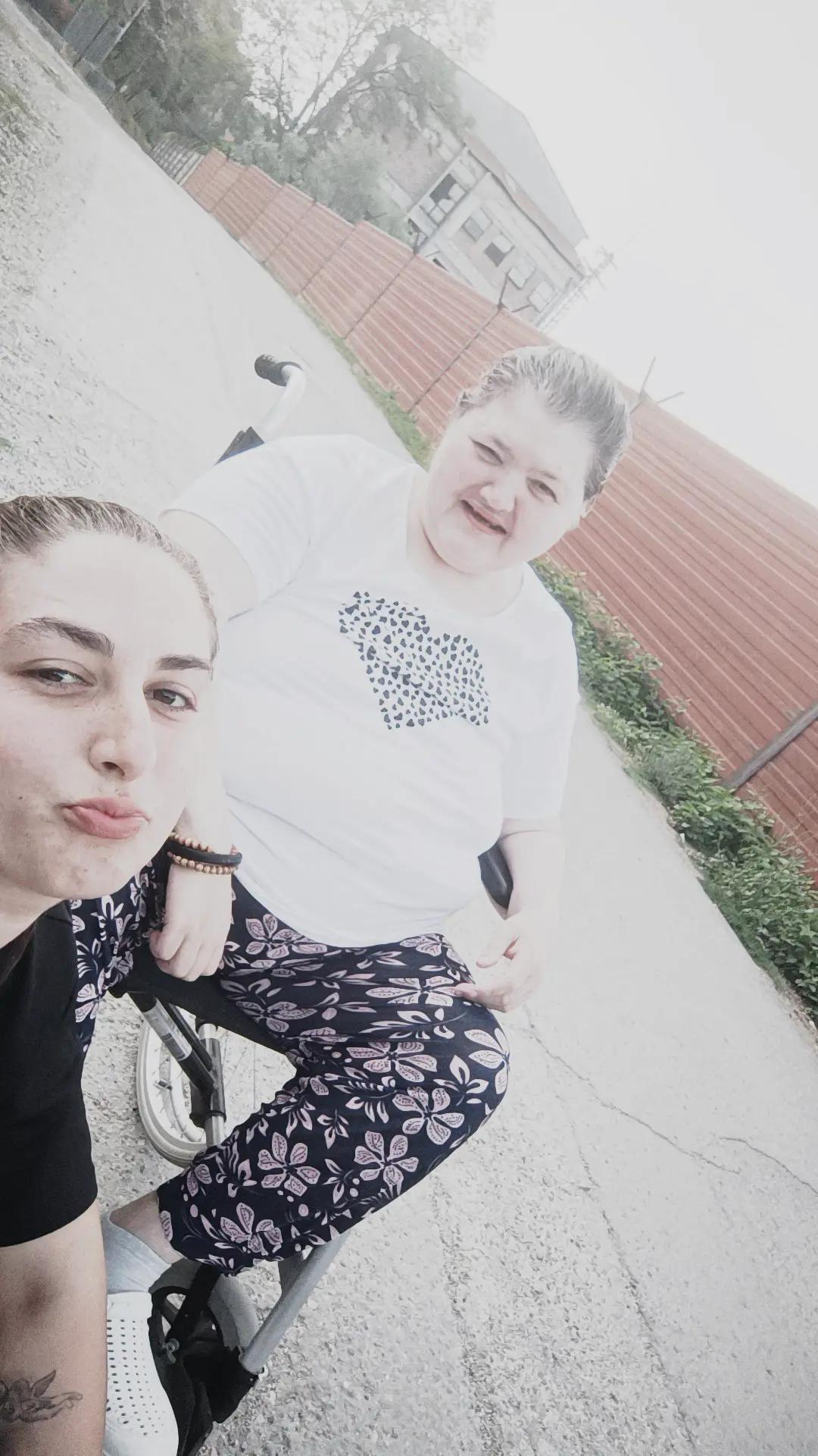 @Dinu Andreea ❤