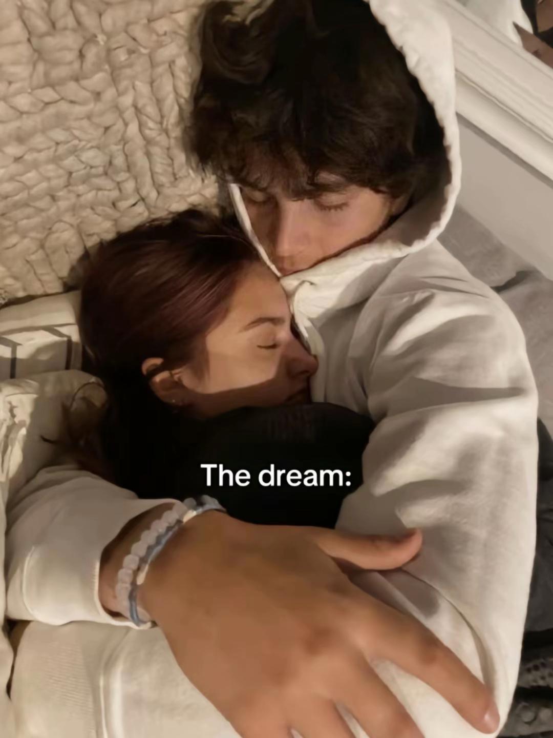 @𝓮𝓵𝓵𝓮🥀
