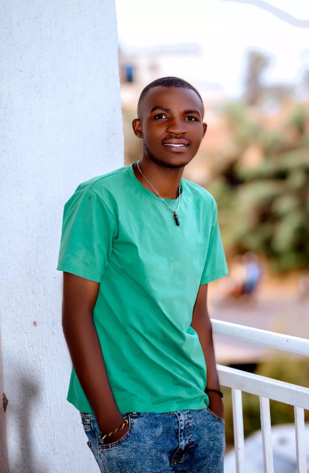 @Director della 📷🇷🇼🇨🇩