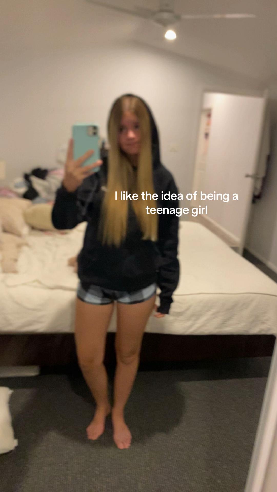 @𝑒𝓁𝓁 𝜗𝜚˚⋆