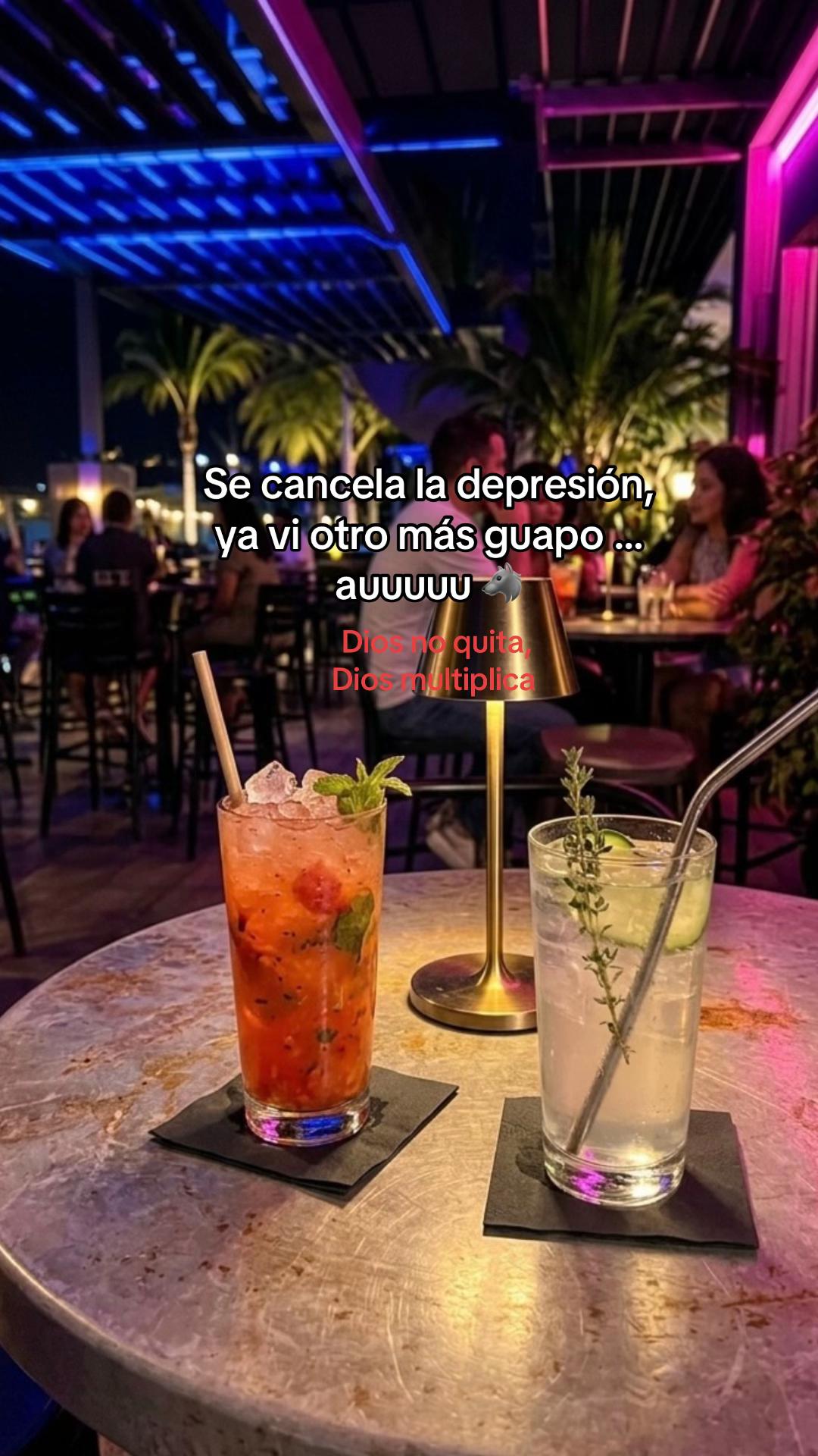 @🌙🍷&bull;C L A U &bull;🌹🖤