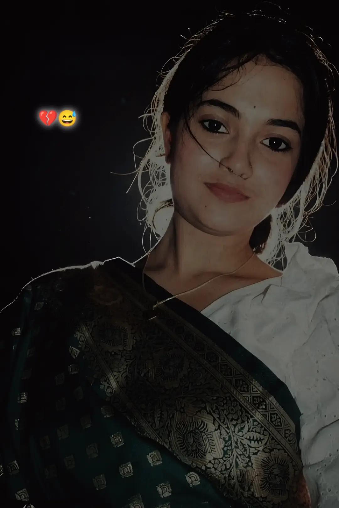 @👑 Liza Moni 👑