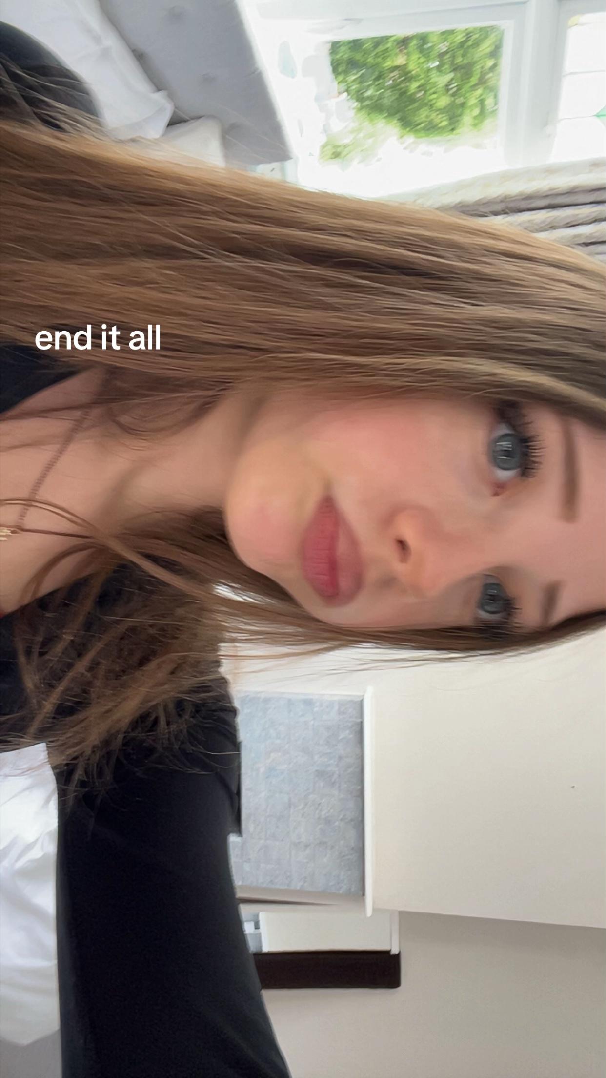 @moreofmarniex