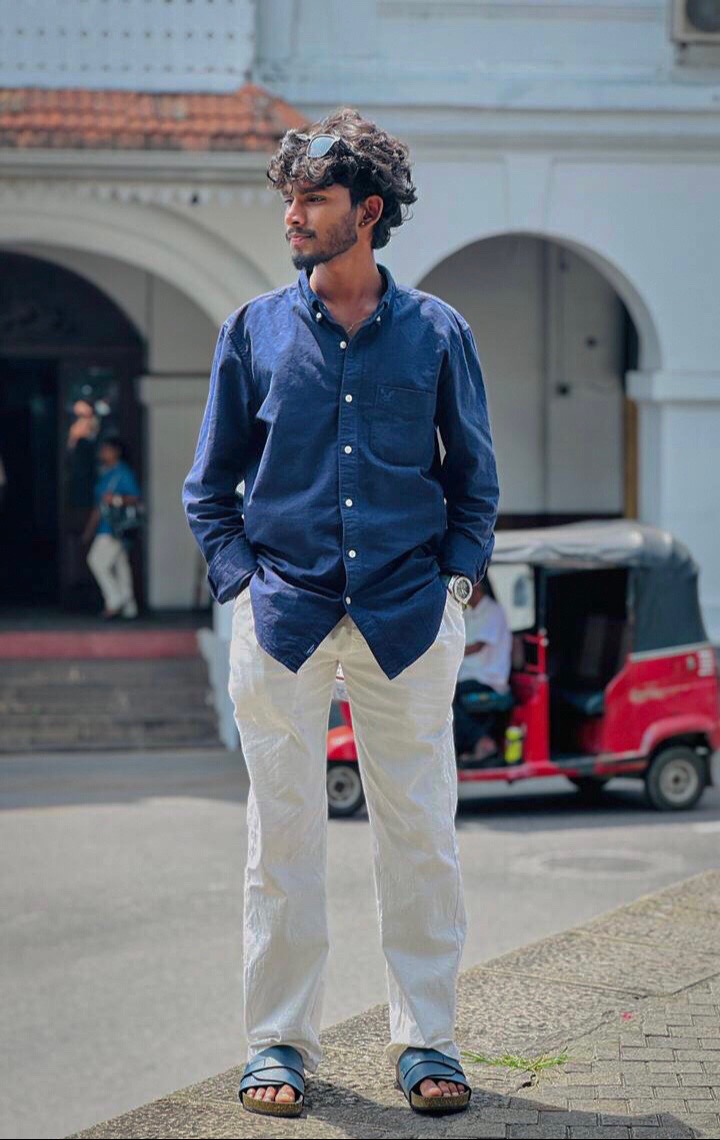 @A T H U R S H A N 🤎🧿