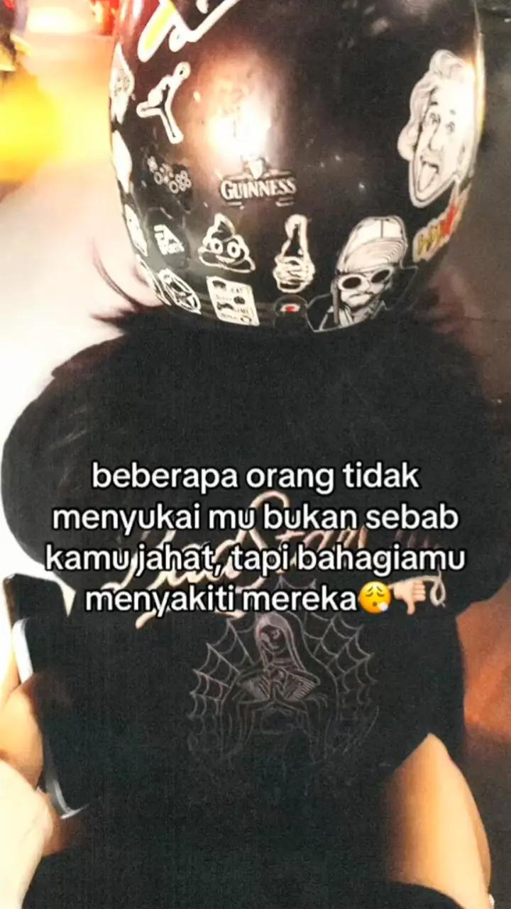 @silvianaaaaa__