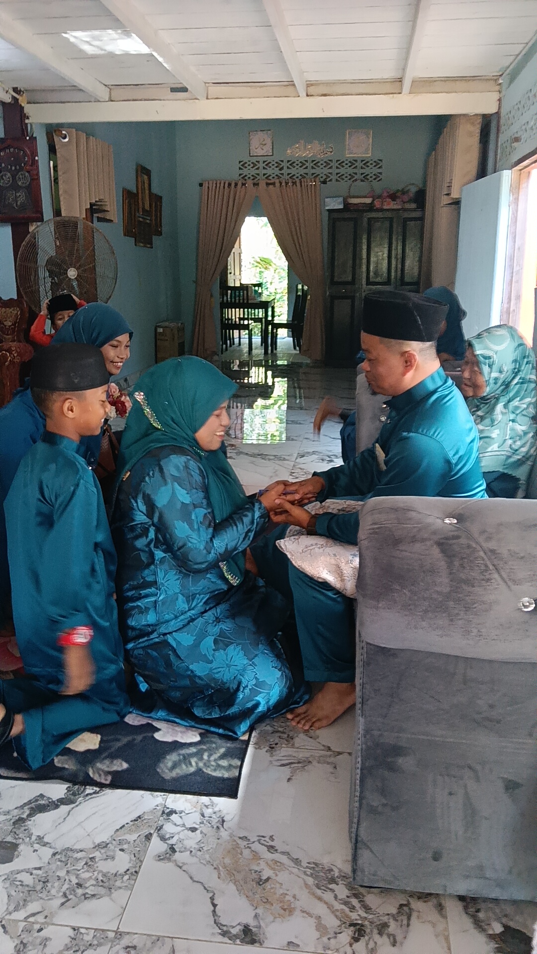 @AIMI SYAZWAN