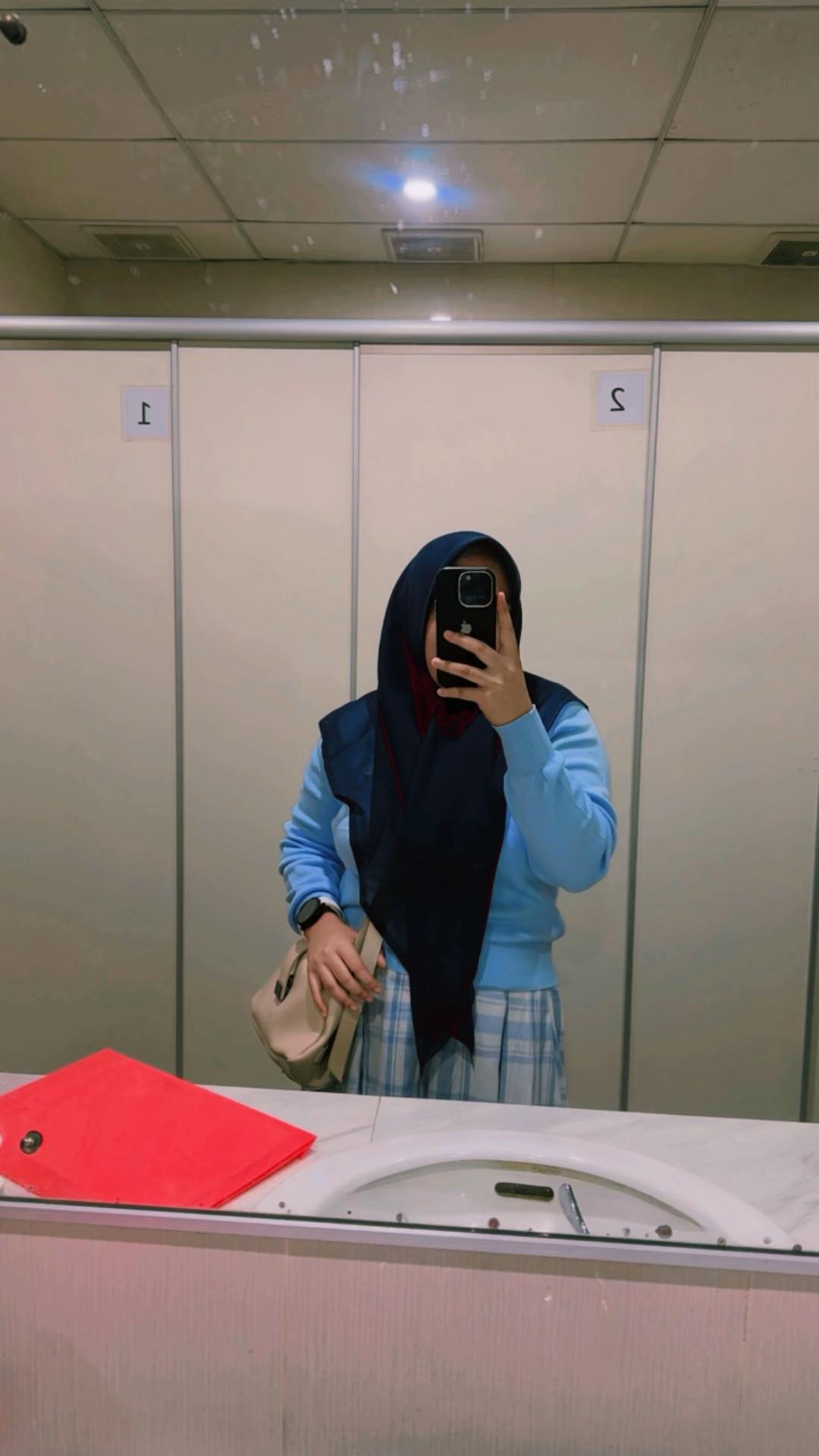 @Nitaa니타