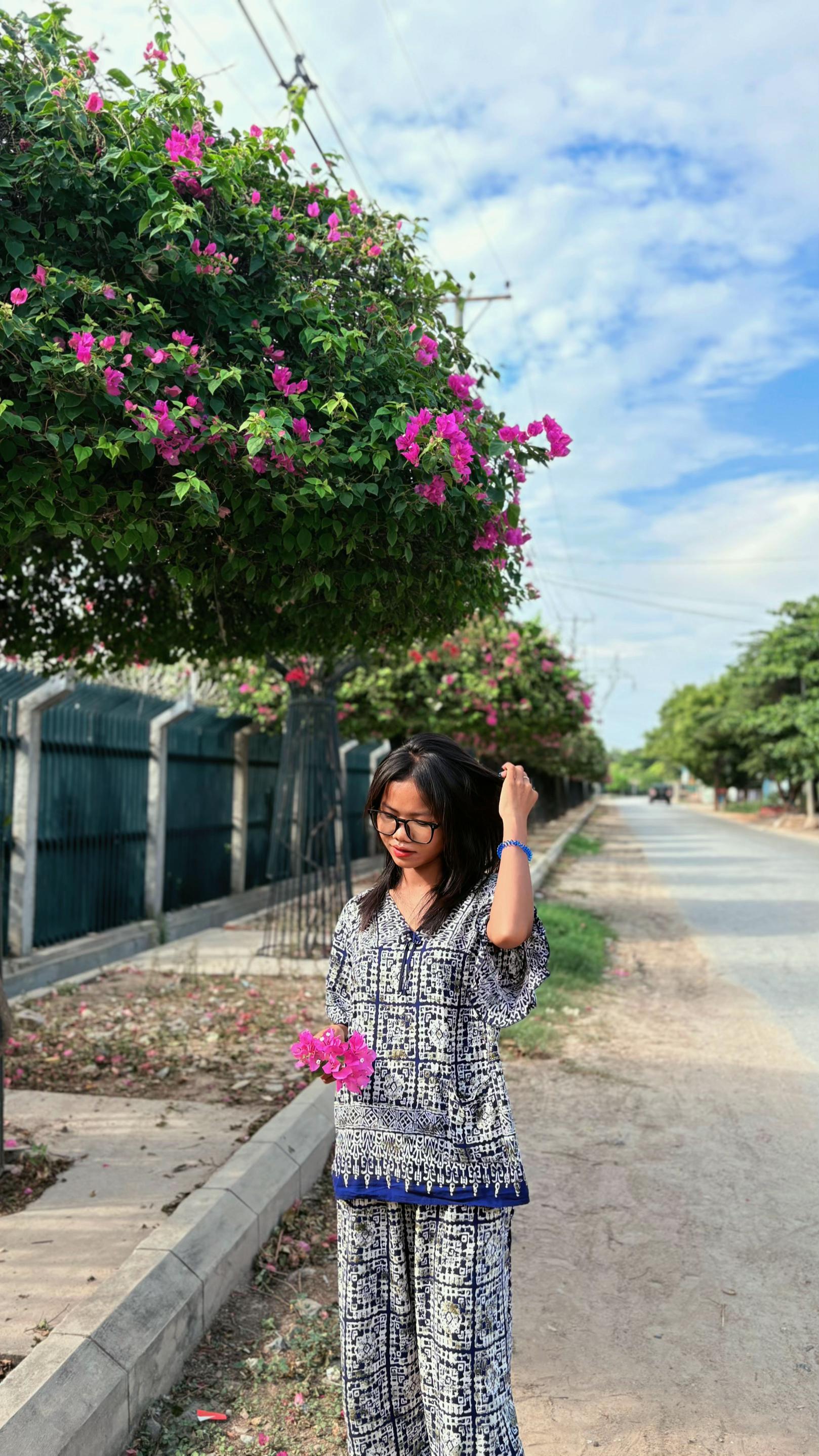 @Hnin Ei Hlaing🤓