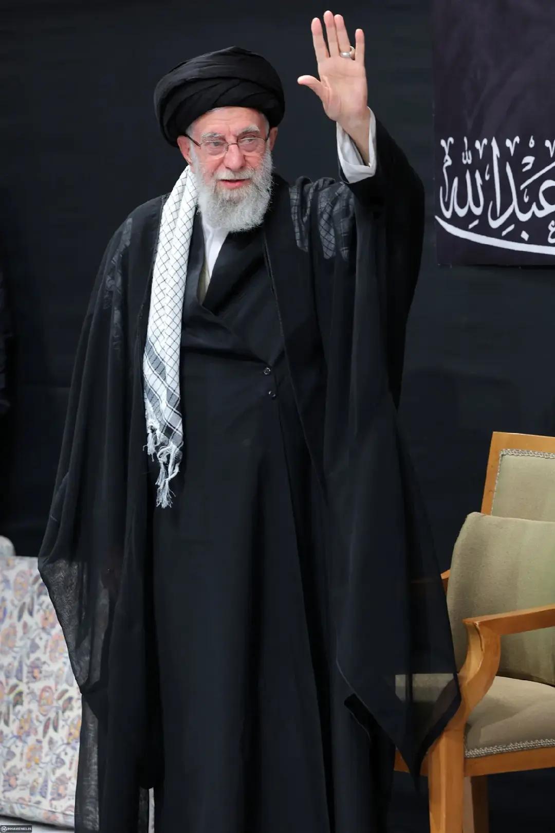 @ع
