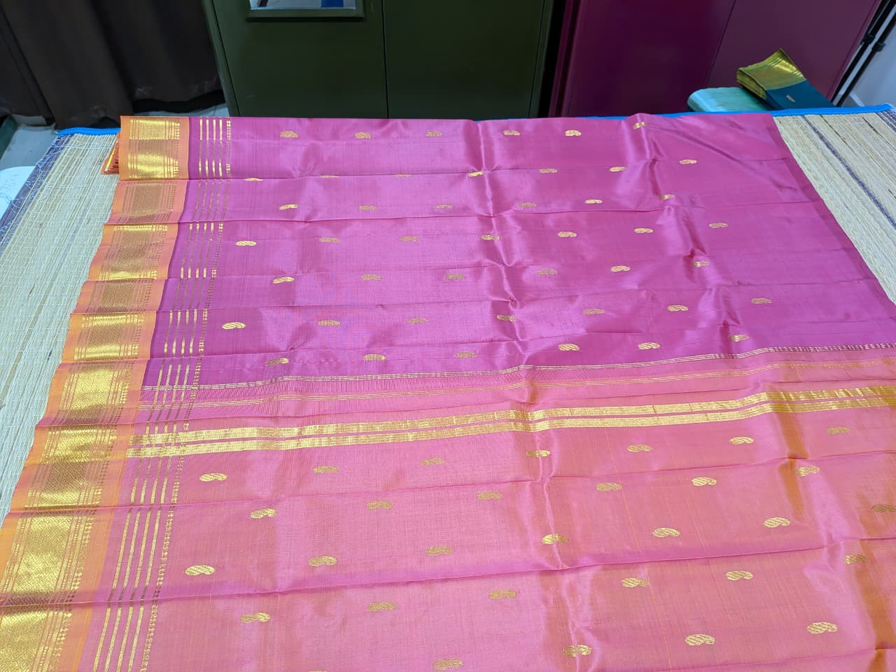 @Arunthadhi Wastrams Weaves