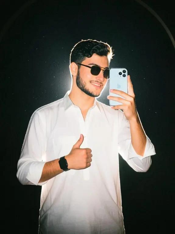 @;Mian~(Fazzi)✓😎