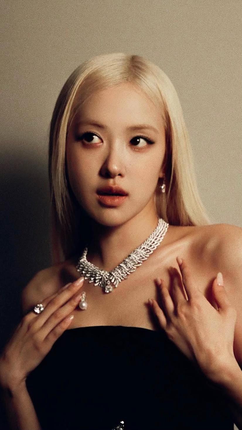 @𝗽𝗮𝗿𝗶𝘀̲❤︎&rsquo;ˢ𝗷𝘂𝗻𝗶