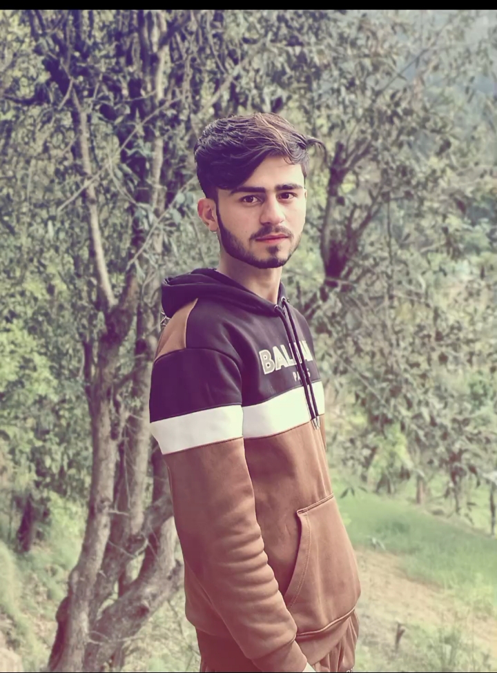 @Usman Khan😎💫