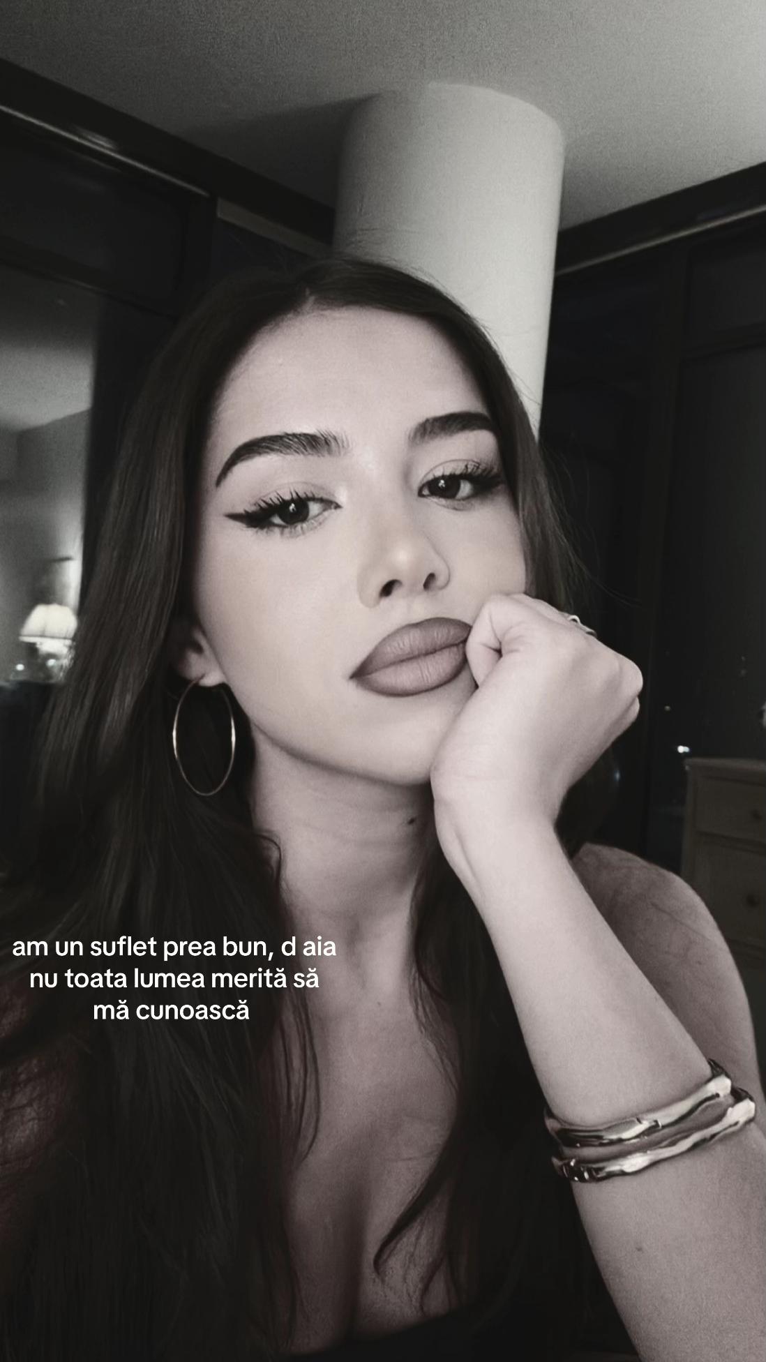 @️