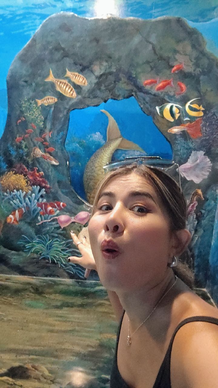 @Moji