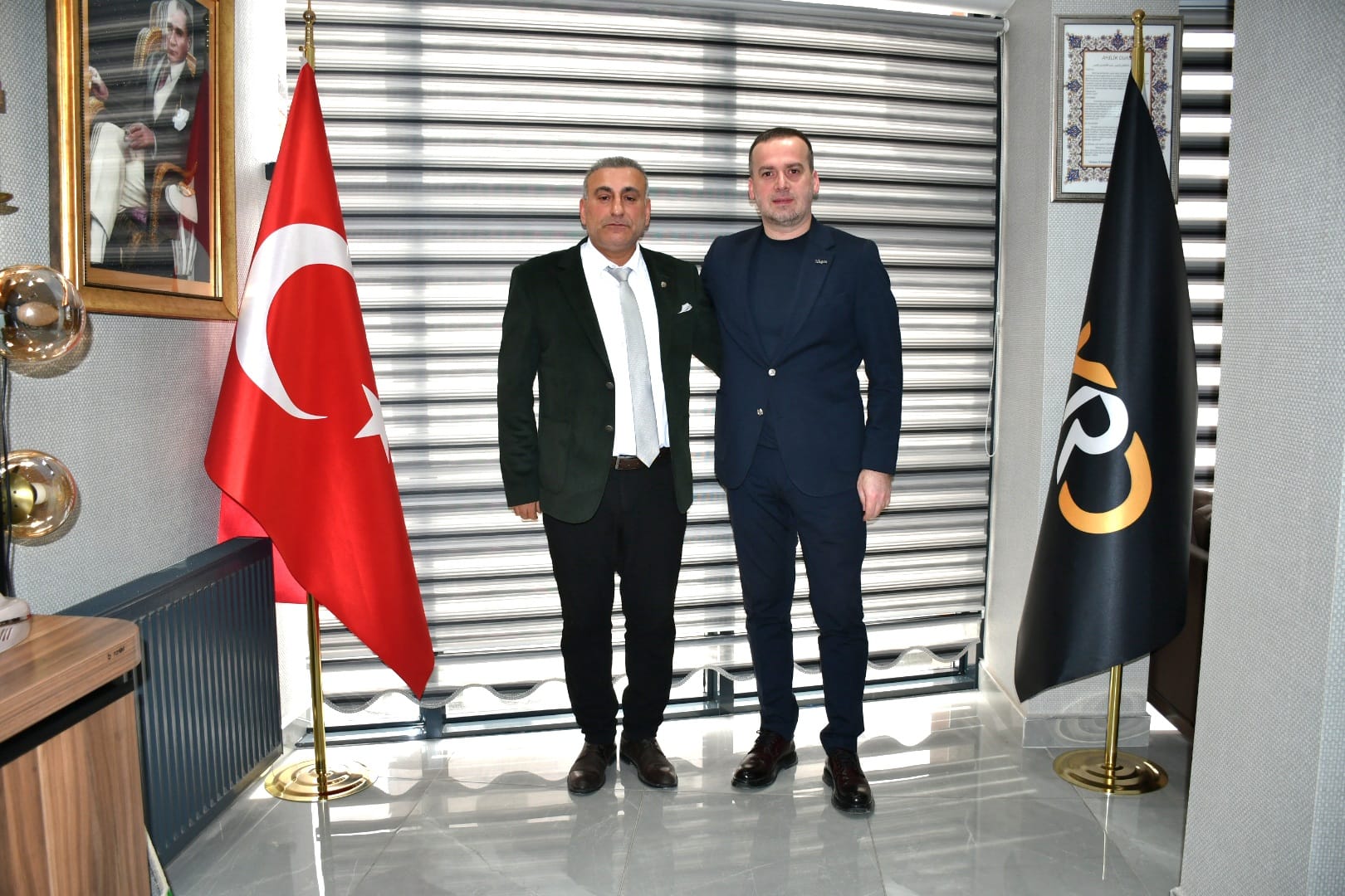 @HÜSEYİN MECİT®️