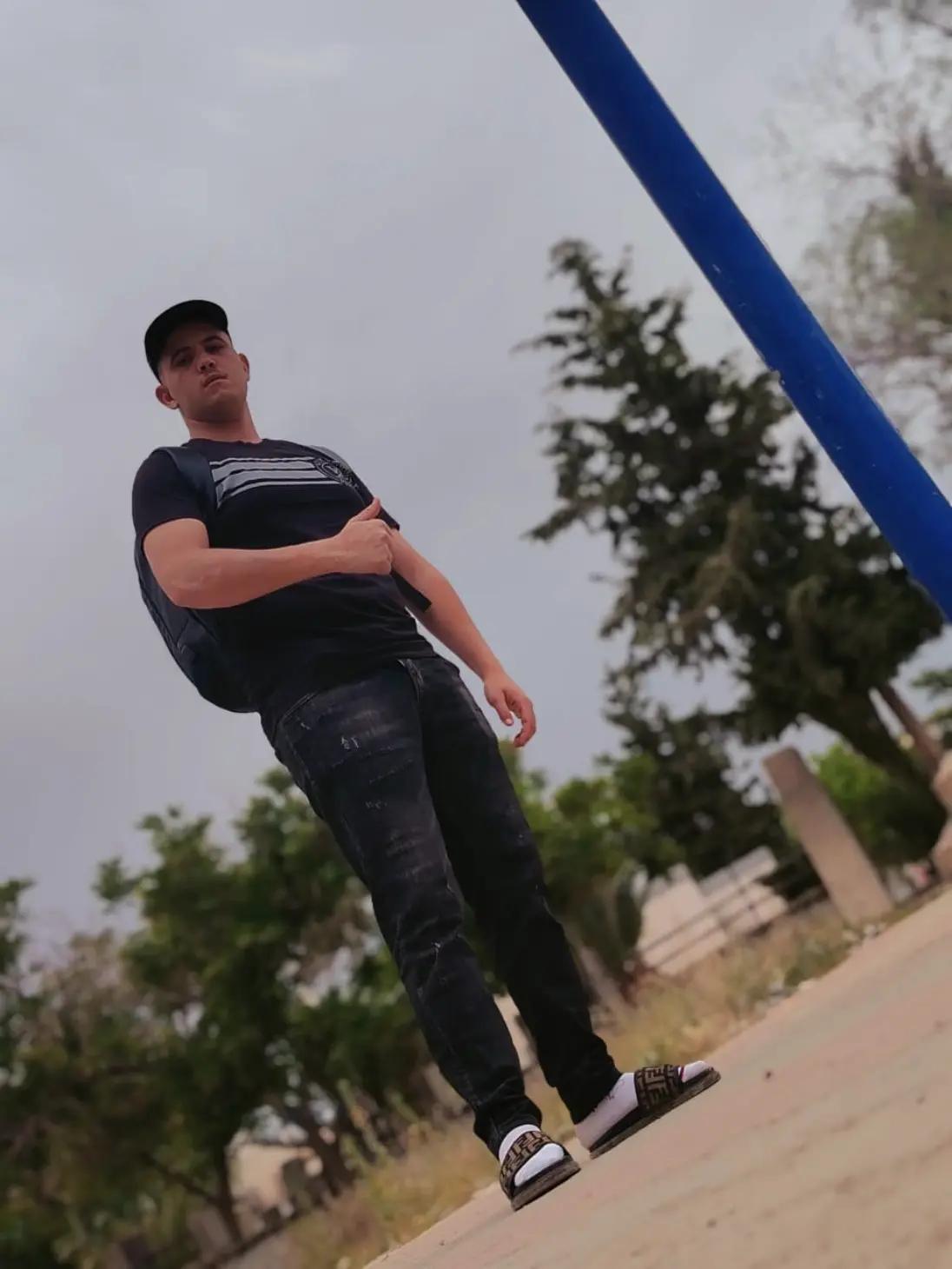@Be, fayçal๐๐๐
