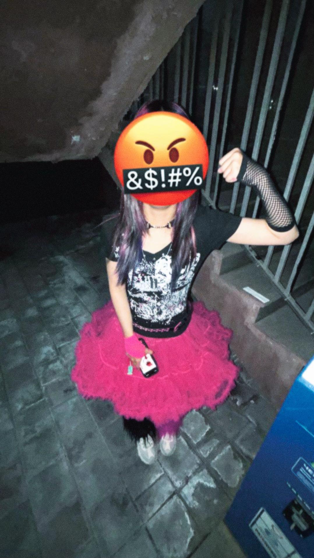 @𝒽ℴ𝓁ℯ𝓇ℴ𝒸𝒽𝓀𝒶