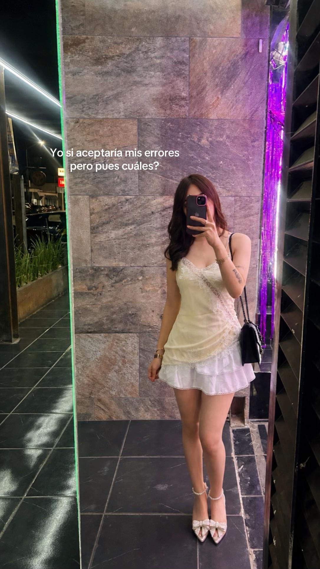 @???