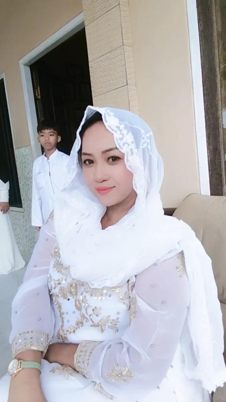@Shellawaty