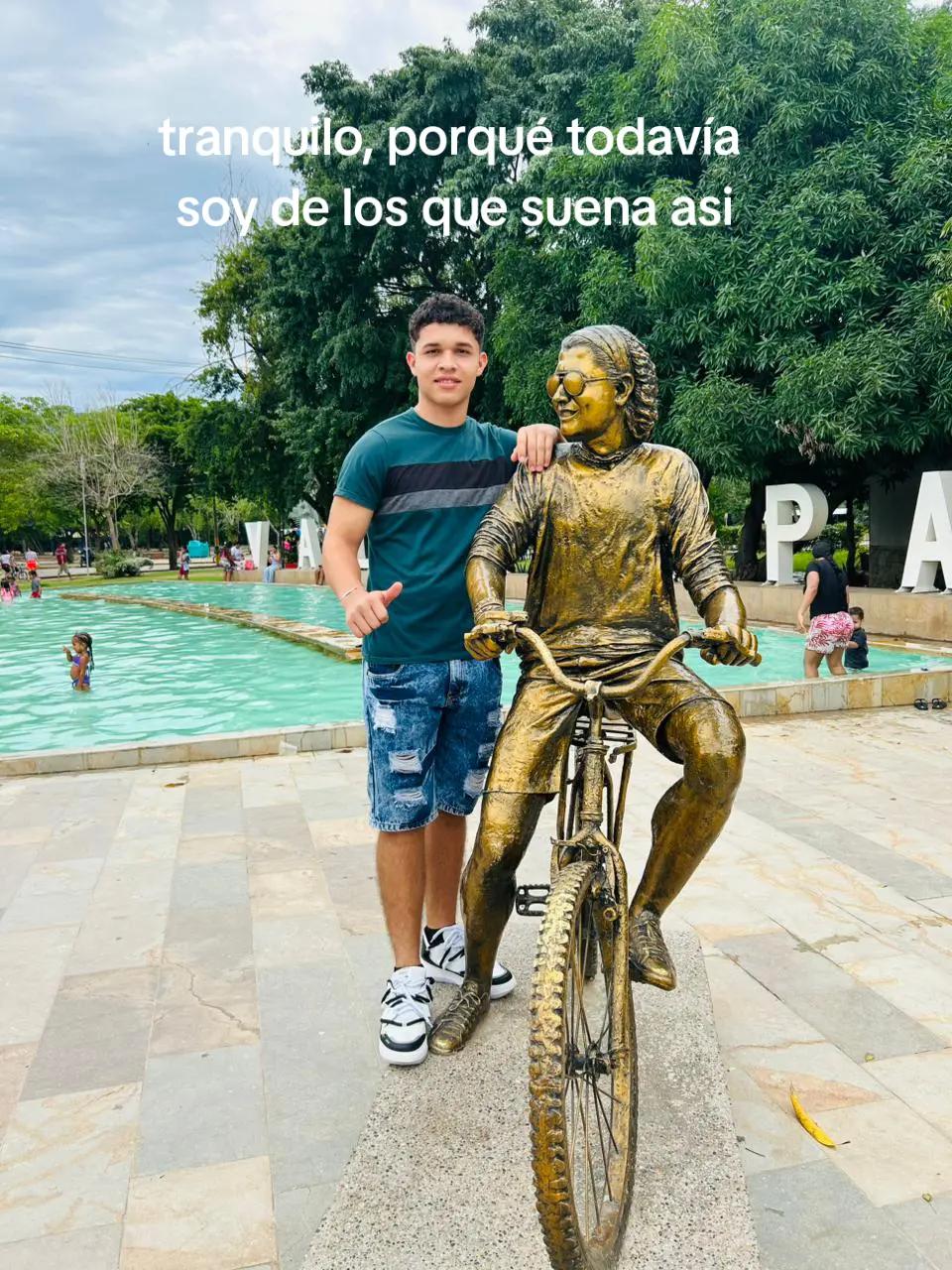@Santiagoo😮💨