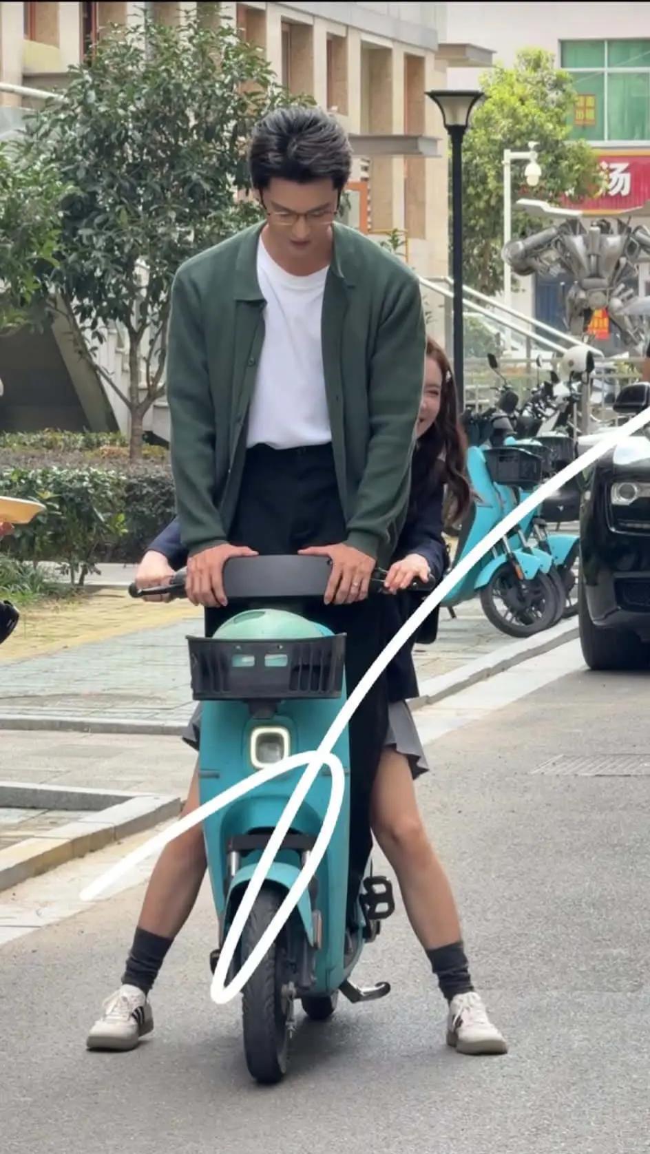 @rissa aja" Rain 🌧 💙"