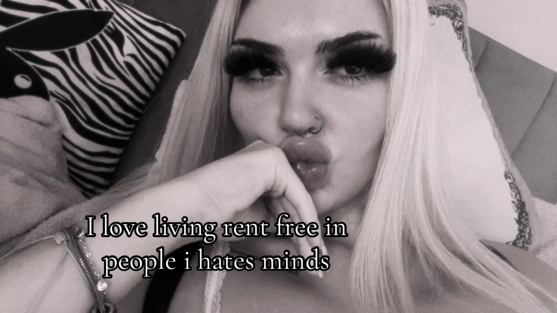 @C 💋🍒