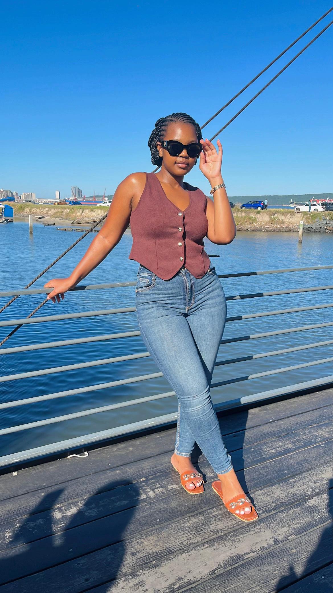 @sibahlezungu